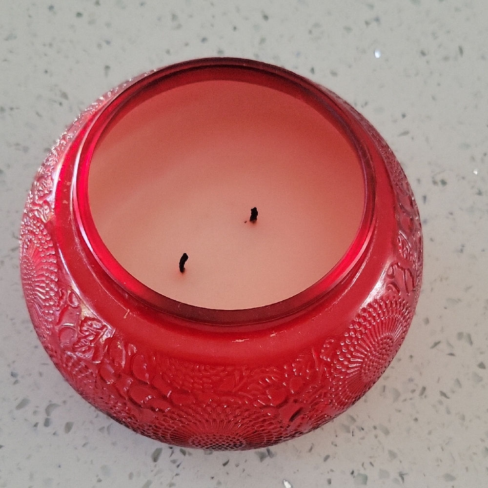Voluspa Red Textured Candle GOJI TAROCCO ORANGE